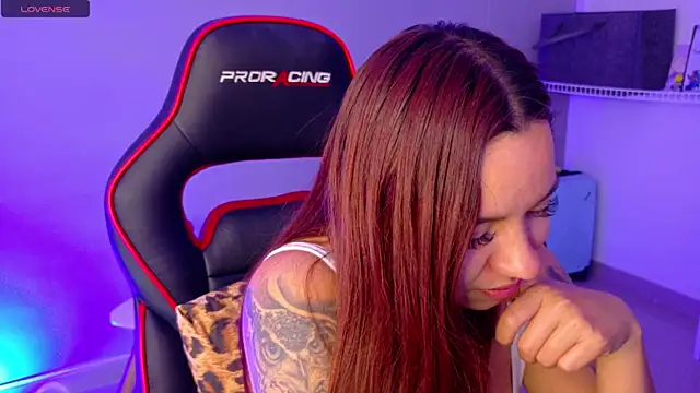 samantha_tattu webcam