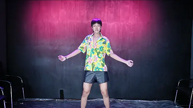 queen-vibe - Queen-Vibe's free webcam - UK Sex Cams