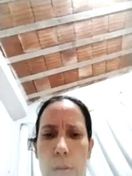 dommesevera (F milf) - Usar prendedor de mamilos e plug anal