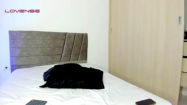 Soft_Temptationxx webcam