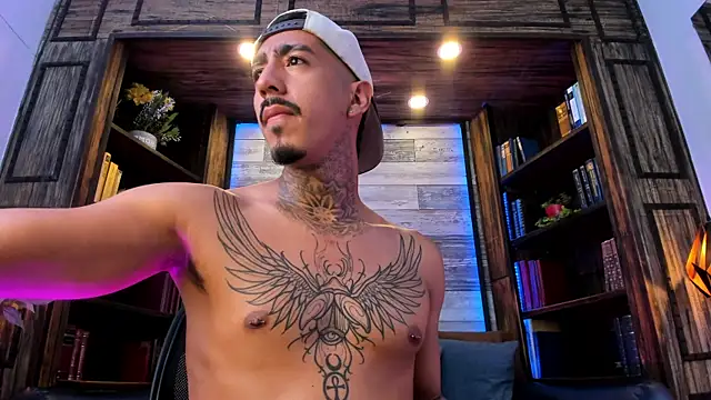 Donovan_Desmond webcam