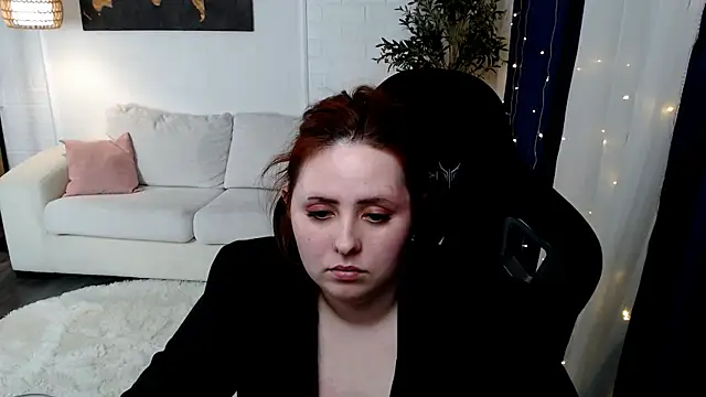 Hennessy_bunny webcam