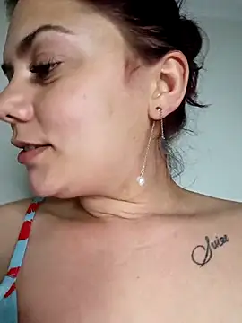 Webcam Model (LadyNora)  is live.Free join now!