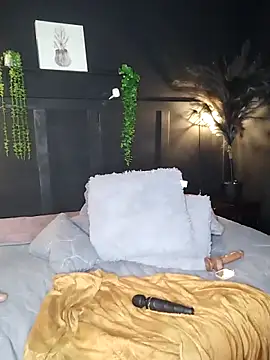 brandi_bae1's Stripchat show and profile