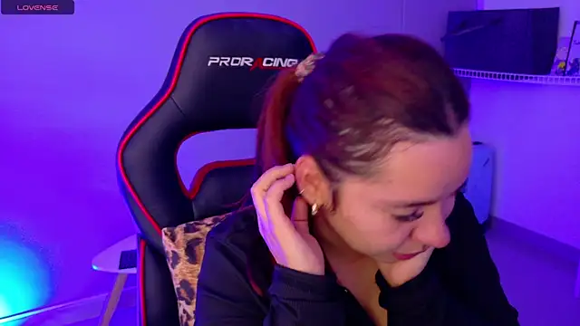 samantha_tattu webcam