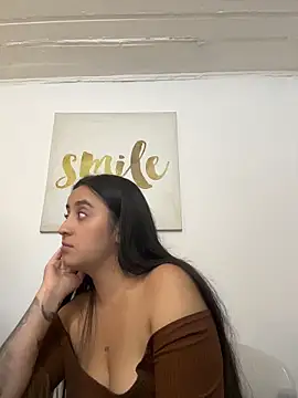 Antonella_Julieta webcam