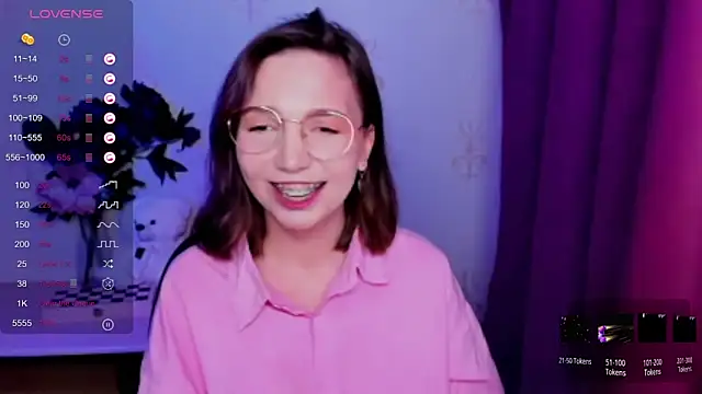 KindHazelHere_ webcam