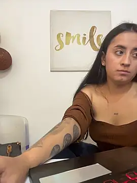 Antonella_Julieta webcam