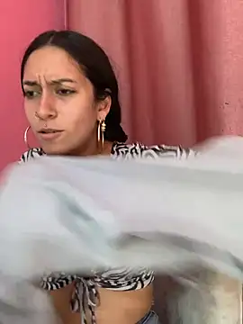 DulceLatinaxo webcam