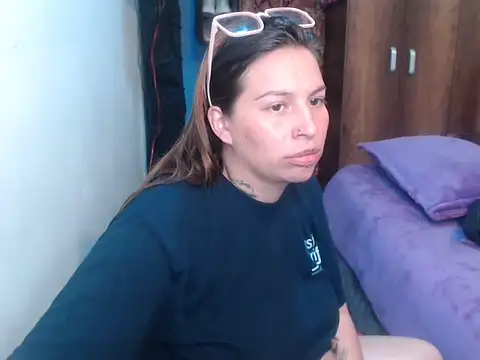 layanafuckass webcam