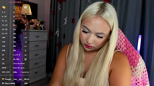 _Loneve__ webcam