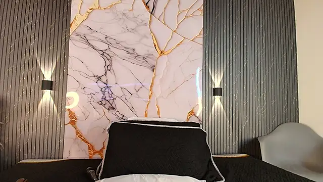 big_tits_in_your_face webcam