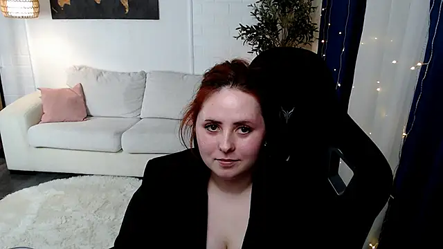 Hennessy_bunny webcam