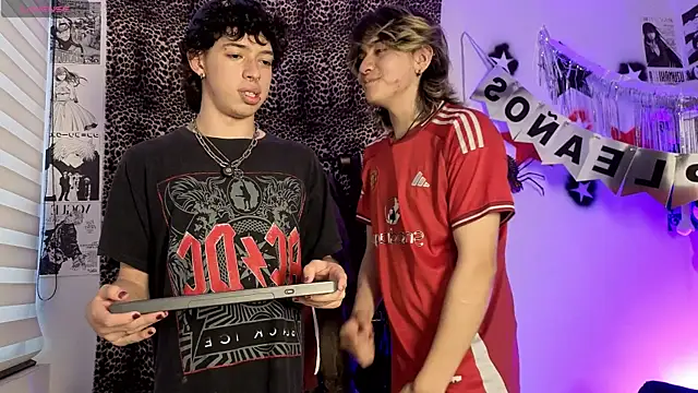 Noah_blackwood webcam