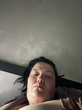 SunnyLeila2101 webcam