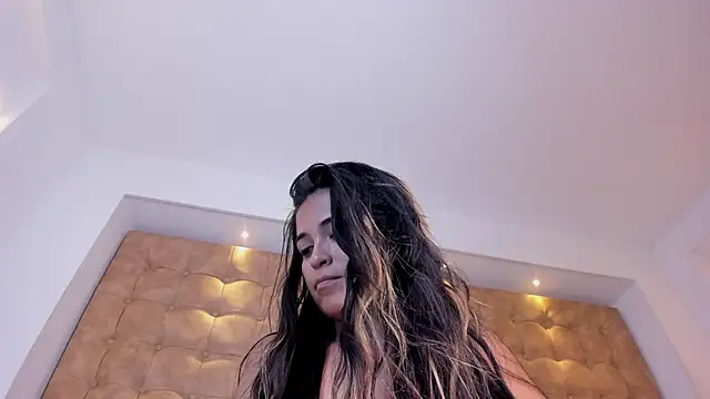 violet_giraldo webcam