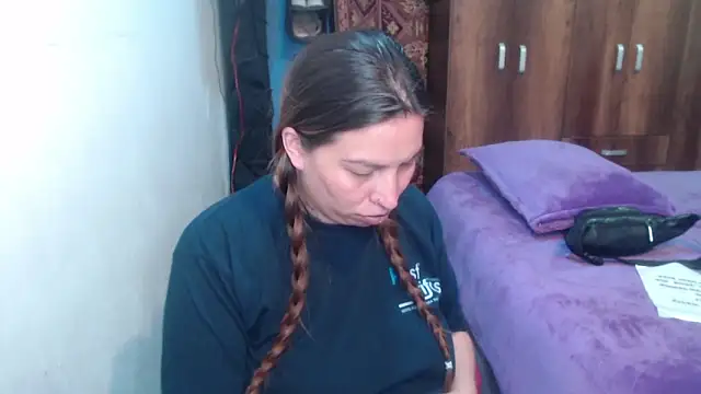 layanafuckass webcam