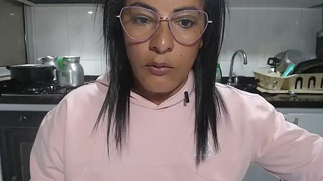 kateleyagrey - Kateleyagrey's free webcam - UK Sex Cams