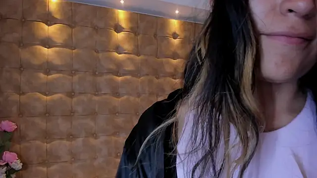 violet_giraldo webcam