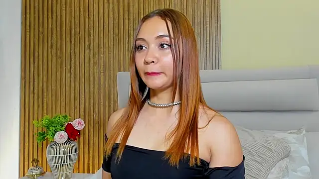 LondraBlush live sex cam