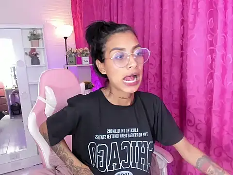 KarlaSlutSkinny__ webcam