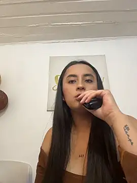 Antonella_Julieta webcam