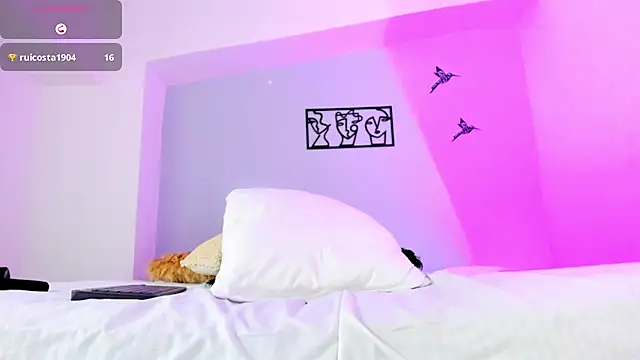 laura_torres18 - Laura_Torres18's free webcam - UK Sex Cams