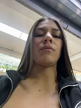 taylorrhill (F young) - Show nipples in public ❤️‍🔥❤️‍🔥❤️‍🔥