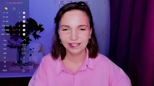 KindHazelHere_ webcam