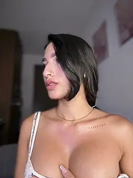 dulcelenns - DulceLenns's free webcam - UK Sex Cams