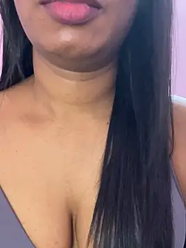 tamil_Aarathi webcam