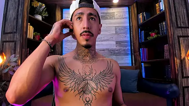 Donovan_Desmond webcam