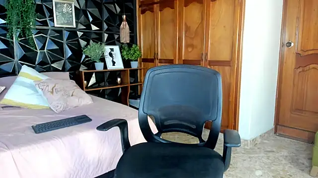 elliot_colton webcam