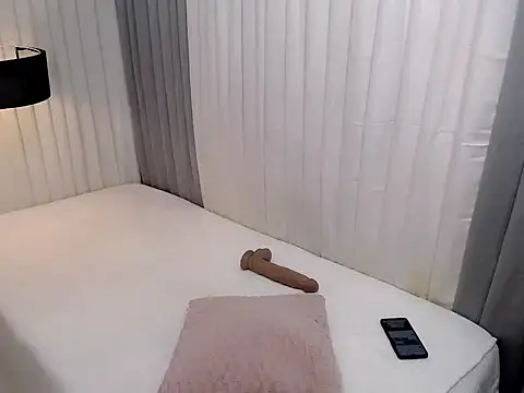 Xhugejerkingtrans webcam