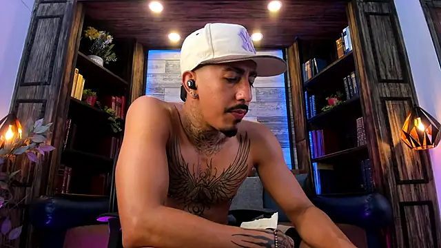 Donovan_Desmond webcam