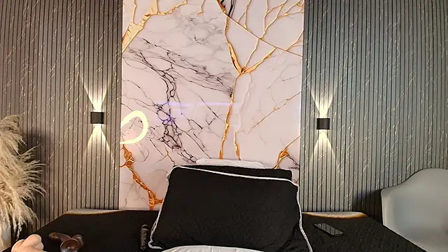 big_tits_in_your_face webcam