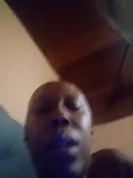 munchies1 (F milf) - Undress me daddy