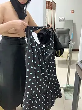 美女luckybaby666999在线直播