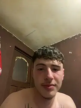 denysio69 (M twink) - Naked dance and cum show ->grup