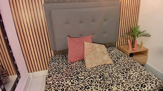 reshii_hevss - Reshii_Hevss's free webcam - UK Sex Cams