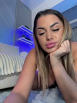 KirstieVegas webcam