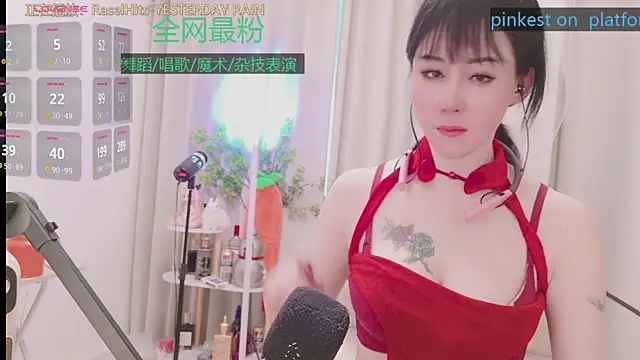 美女Luck_Lili_在线直播