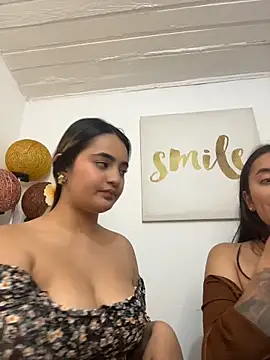 Antonella_Julieta webcam