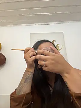 Antonella_Julieta webcam