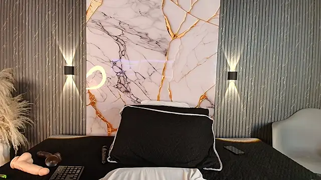 big_tits_in_your_face webcam