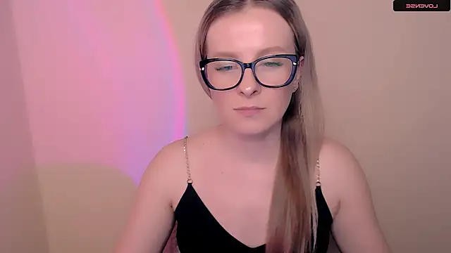 AnnePeach webcam