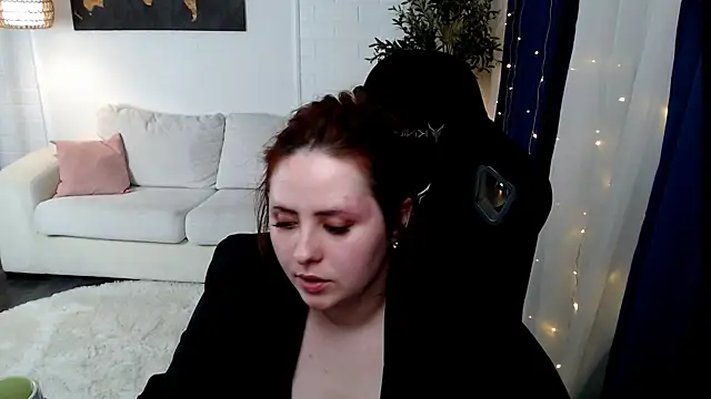 Hennessy_bunny webcam