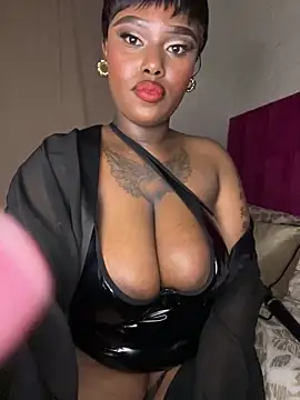 QUEEN_NOBUHLE_FEMDOM_777