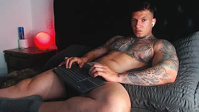 Shane_Clay webcam