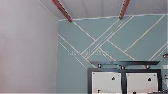Lucy-Bluesea webcam